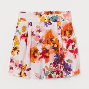 H&M Light Pink Large Flowers Floral High Waist Shorts